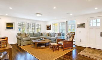 228 Bonnet Point Rd, Narragansett, RI 02882