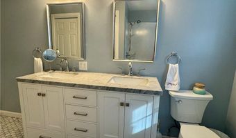 10 Parsley Ln, Narragansett, RI 02874