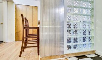 1111 ARLINGTON Blvd #812, Arlington, VA 22209