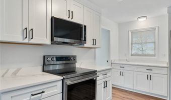 300 Woodlake Rd, Anderson, SC 29621