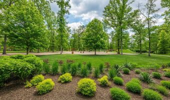 20305 SAVIN HILL Dr, Ashburn, VA 20147