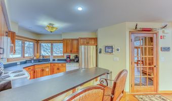 254 Crawford Ridge Rd 3, Carroll, NH 03575