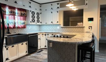 820 Locust St, Alva, OK 73717
