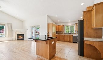 20707 YUKON St, Aurora, OR 97002