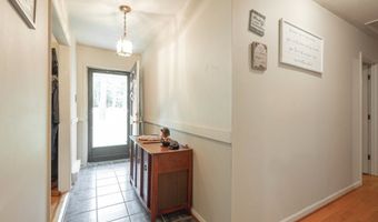 759 Terra Alta Dr, Aylett, VA 23009