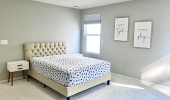 2835 Dillon Dr, Ann Arbor, MI 48105