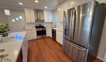 4721 SPRINGBROOK Dr, Annandale, VA 22003