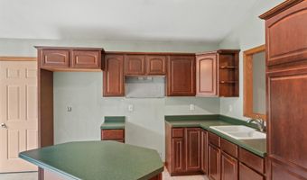 440 BEVERLY Dr, Amherst, WI 54406