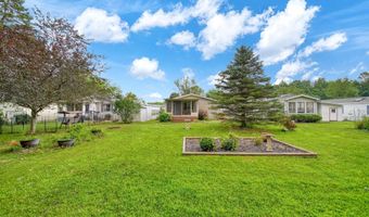 817 Savannah River Dr, Adrian, MI 49221