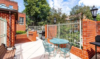 1050 N TAYLOR St 1-203, Arlington, VA 22201