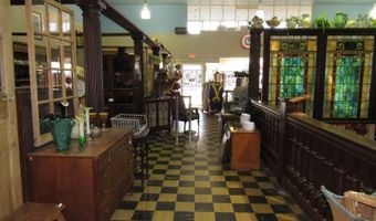 1332 COMMERCIAL St, Astoria, OR 97103