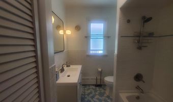 38 Summit Ave Apt 2, Albany, NY 12209