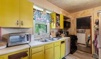2108 Allan St, Adrian, MI 49221
