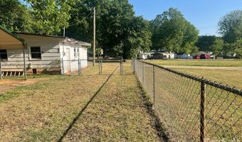 119 Pine St, Badin, NC 28009