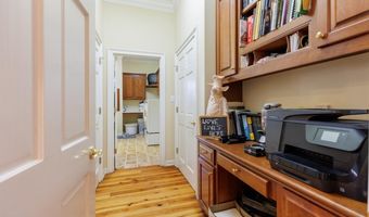 708 Town And Country Dr, Adel, GA 31620