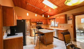 13720 Georgia Dr, Apple Valley, MN 55124