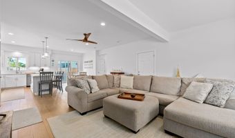 66-166 Waialua Beach Rd A, Haleiwa, HI 96712