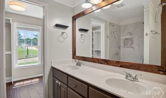 354 E Creek Bnd, Athens, GA 30605