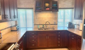 1451 GULF Blvd 204, Clearwater, FL 33767