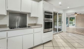100 Thomas Sumter St, Beaufort, SC 29907