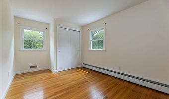 504 Shermantown Rd, North Kingstown, RI 02874