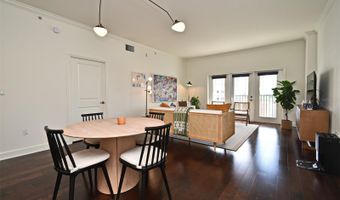 2305 EDGEWATER Dr 1604, Orlando, FL 32804