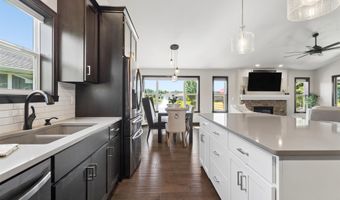 5078 N MILKWEED Trl, Appleton, WI 54913