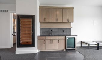 1307 E Bluestem Ct, Andover, KS 67002