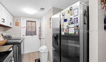 3 Marsh Harbor Dr 3E, Beaufort, SC 29907