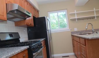 2339 Pontiac Trl, Ann Arbor, MI 48105