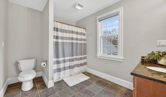 3 Caileigh Ct 3, Andover, MA 01810