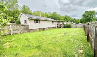 97 Little Sycamore Sq, Fairmont, WV 26554