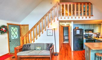 198 HOODS POINT Rd, Basye, VA 22810