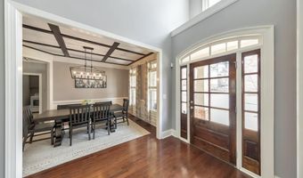62 Applewood Ln, Acworth, GA 30101