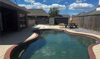 733 CAZALARD St, Belle Chasse, LA 70037
