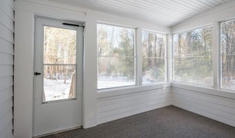 437 Chester Rd, Auburn, NH 03032