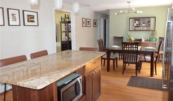 4 Norton Dr, Cumberland, RI 02864