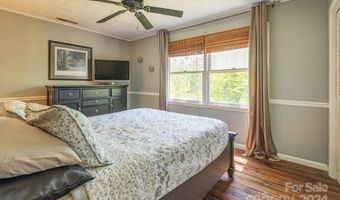 70 Melton Rd, Candler, NC 28715