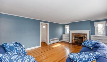 19 Coulters Rd, Cranston, RI 02920