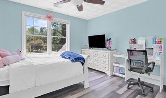 5 WEYMOUTH Ln, Coventry, RI 02816