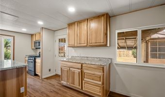 811 Safari Dr, Bullhead City, AZ 86442