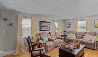 690 Killingly St, Johnston, RI 02919