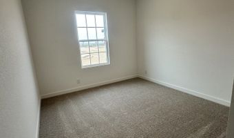 190 Peeps Ct, Adkins, TX 78101