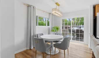 25 N Prindle Ave, Arlington Heights, IL 60004