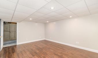 7 David Dr, Aurora, IN 47001