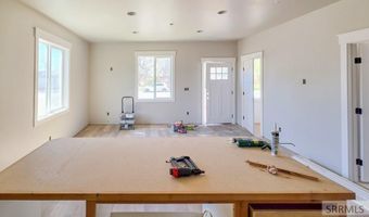 359 Challis Ave, Arco, ID 83213