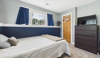 816 E Pine St, Brandon, SD 57005