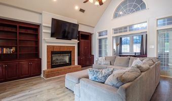 605 Plantation Dr, Adel, GA 31620