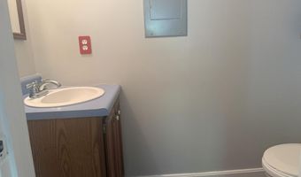 3 Orchard Hills Pkwy, Bangor, ME 04401