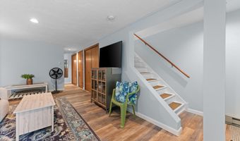 21 Village W Dr 15, Alexandria, NH 03222